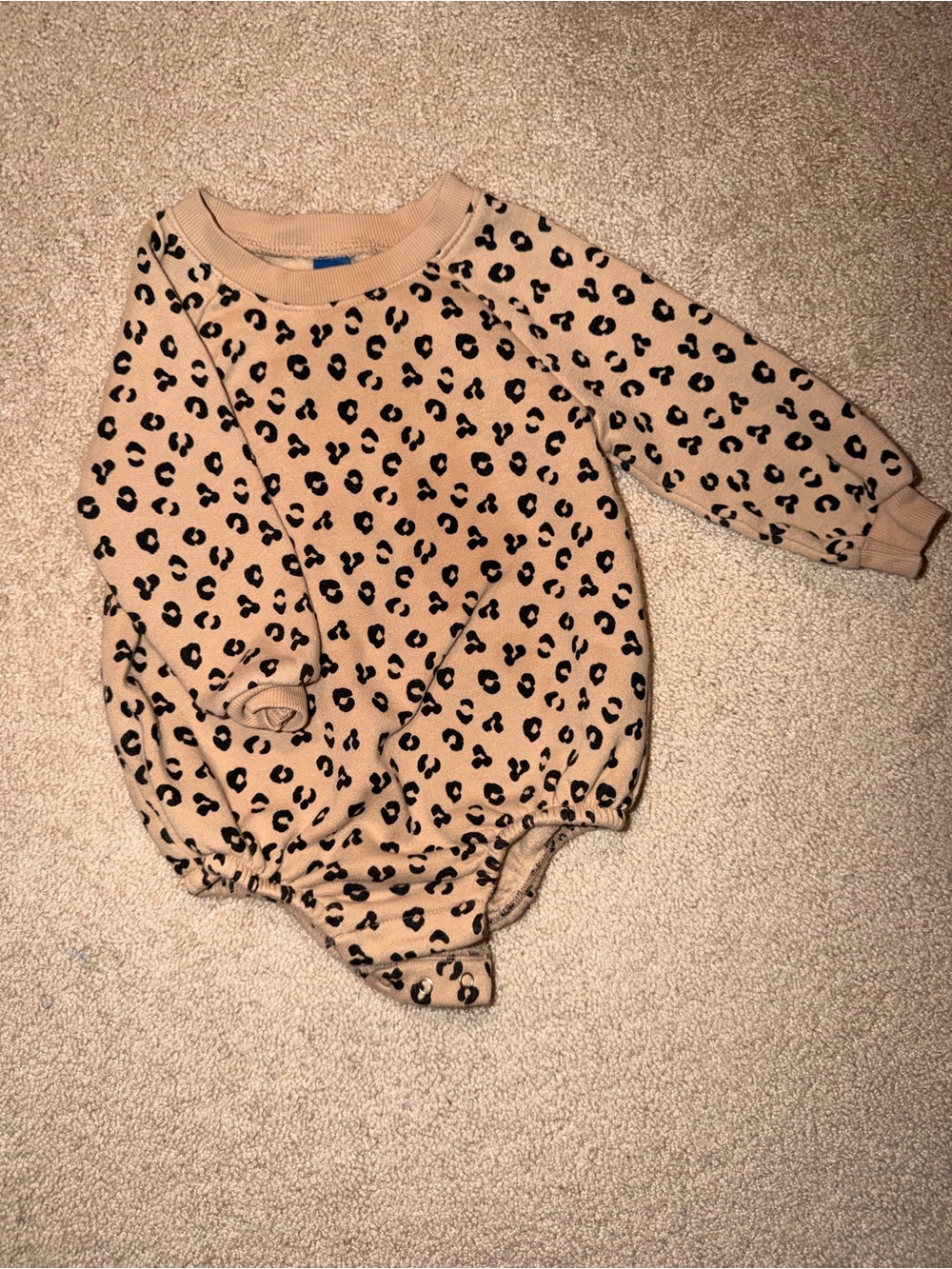 Old Navy Leopard Print Long-Sleeve bubble romper